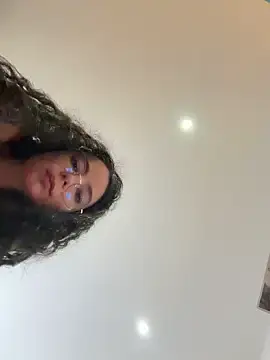 Stripchat Live Sex Cam of Antoniart_