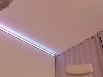 Stripchat Free Porn Cam of Nova-Lee