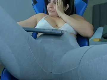 Stripchat Adult Webcams of ayla13_