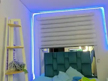 Stripchat Watch Live Sex Cams of Sara_Red_X