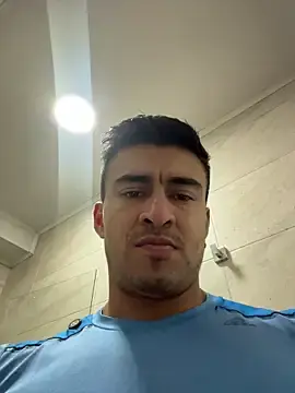 Stripchat Sex Cam of Chris_Clarck