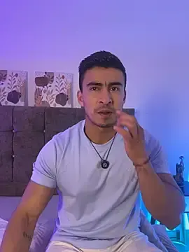 Stripchat Best live sex cam show of Chris_Clarck