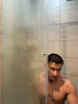 Stripchat Sex Cam of Chris_Clarck