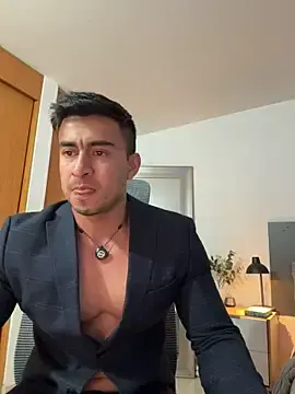 Stripchat Sex Cam of Chris_Clarck