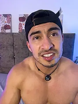 Stripchat Best live sex cam show of Chris_Clarck