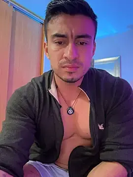 Stripchat Watch Live Sex Cams of Chris_Clarck