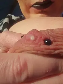 Stripchat Free Live Porn of PinkTheHawk