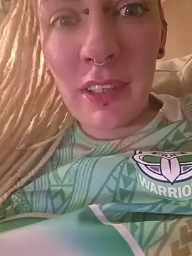 Stripchat Adult Webcams of PinkTheHawk