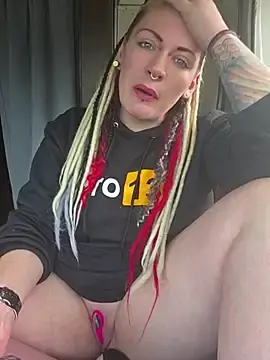 Stripchat Adult Webcam of PinkTheHawk
