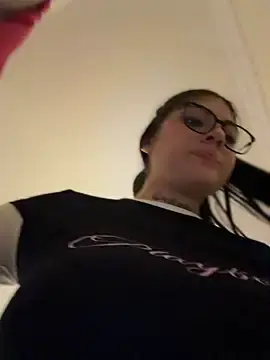 Stripchat Live Sex Cam of Sarasanders_4
