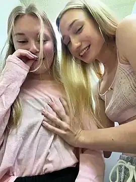 Stripchat Free Live Porn of Lia-see-ya