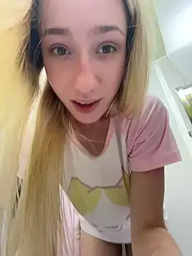 Stripchat Adult Video Chat of Lia-see-ya