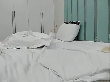 Stripchat Adult Video Chat of VivianMiller_