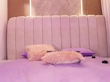 Stripchat Live Sex Cam of emyli_sw_