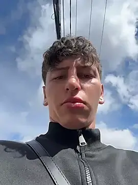 Stripchat Free Porn Cam of ARON_LUXX