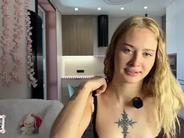 Stripchat Sex Chat of BlondieBoom