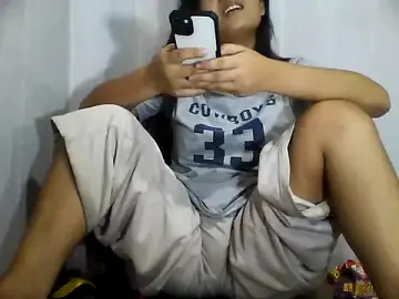 Stripchat Adult Webcam of PinaySkinnyJust18