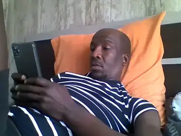 Stripchat Free Porn Cam of longdickson12345