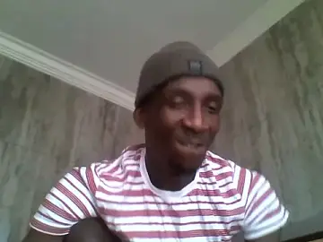 Stripchat Live Sex Cam of longdickson12345