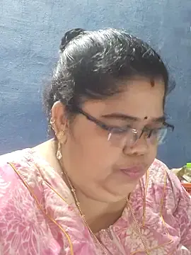 Stripchat Live Sex Cam of tamilthanushri