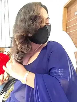 Stripchat Nude Webcam of Bristy-