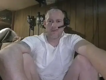 Stripchat Live Sex of Freakslut007