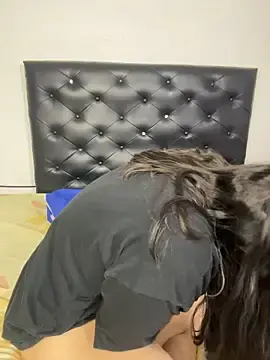 Stripchat Live Sex Cam of Haru_Ozk