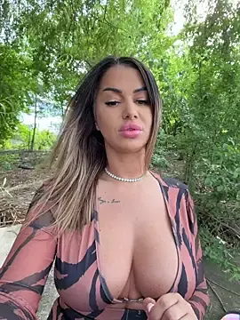 Stripchat Free Live Porn of KirstieVegas