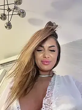 Stripchat Adult Video Chat of KirstieVegas
