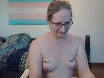 Stripchat Free Porn Cam of Savanah_Banana_