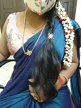 Stripchat Free Porn Cam of lolida69thamil