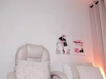 Stripchat Adult Video Chat of ReynaLuxe