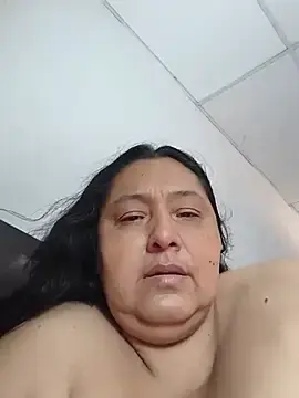 Stripchat Sex Cam of tistmature-69