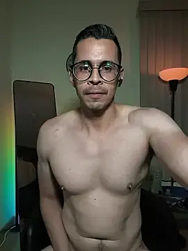 Stripchat Sex Cam of towers_j