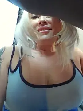 Stripchat Best Webcam of MILFBARBY