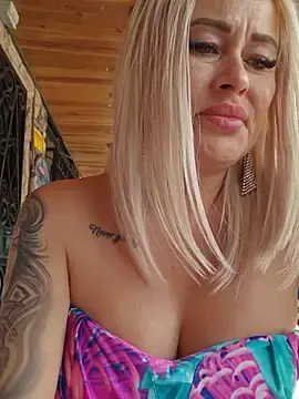 Stripchat Watch Live Sex Cams of MILFBARBY