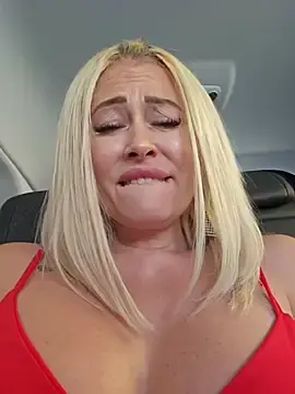 Stripchat Sex Cam of MILFBARBY