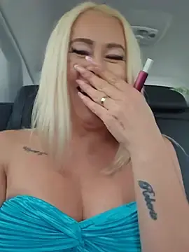 Stripchat Free Porn Cam of MILFBARBY