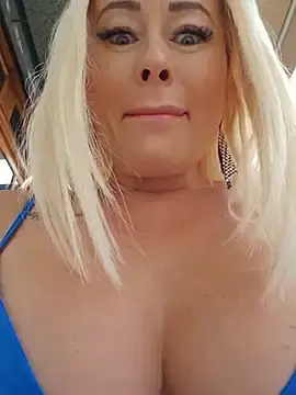 Stripchat Adult Webcams of MILFBARBY