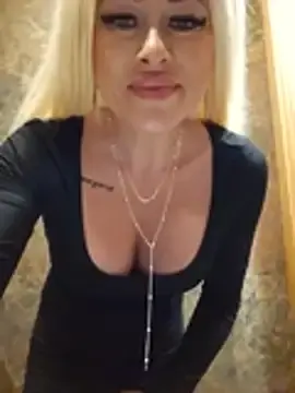 Stripchat Adult Webcams of MILFBARBY