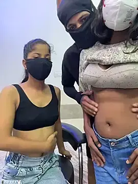 Stripchat Live Sex Cam of hot_janvi_
