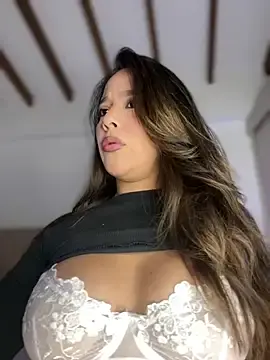 Stripchat Free Porn Cam of Little_Amber6