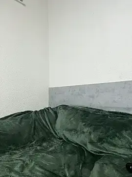 Stripchat Watch Live Sex Cams of Milou-