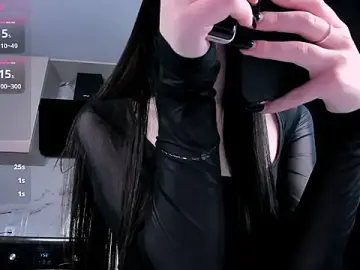Stripchat Adult Webcam of khloepaws