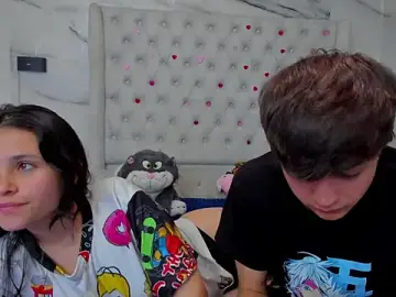 Stripchat Sex Cam of Ari_and_Storm