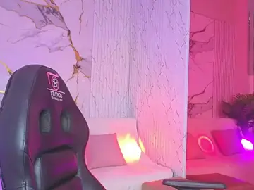 Stripchat Free Porn Cam of Davi_Tay