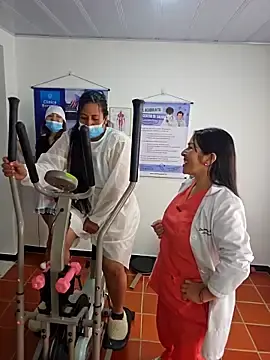 Stripchat Live Sex Cam of JustSamantha_