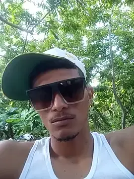 Stripchat Nude Webcam of muruganlatino