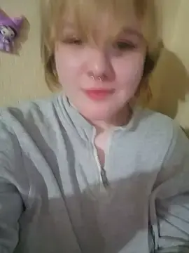 Stripchat Nude Webcam of wehavepussies_xoxo