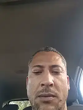 Stripchat Sex Cam of Arrombador20